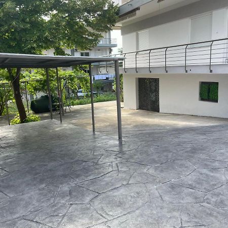 Апартаменты Sofias House Nea Kallikrateia Экстерьер фото